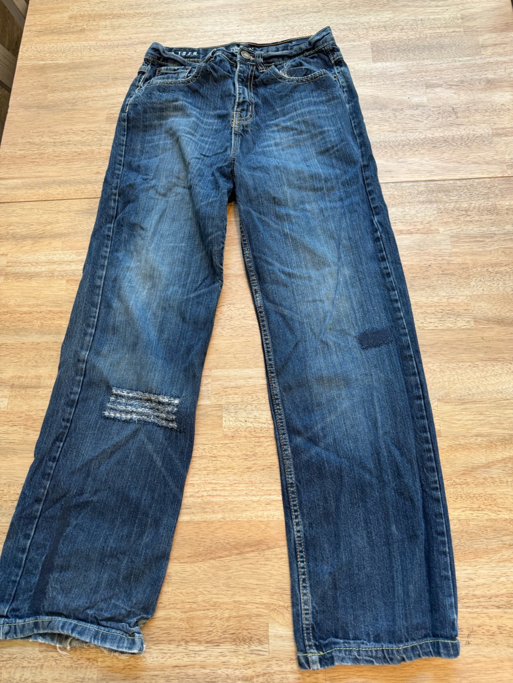 Ditch plains 1870 Mens Relaxed Fit boot cut straight Blue Jeans distressed 29